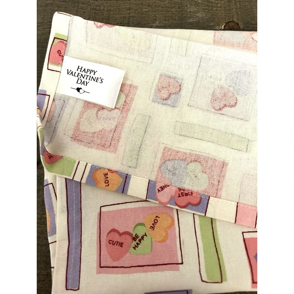 Kohls Happy Valentines Day Oblong Tablecloth 60 x 85